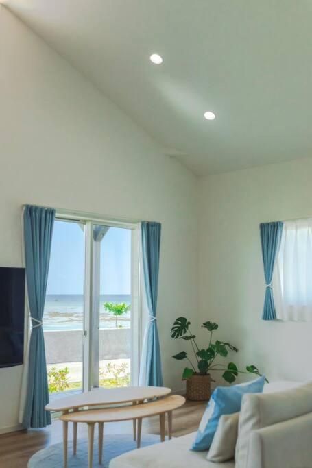 石垣島一棟貸し 潮 Villa Ishigaki  Exterior photo