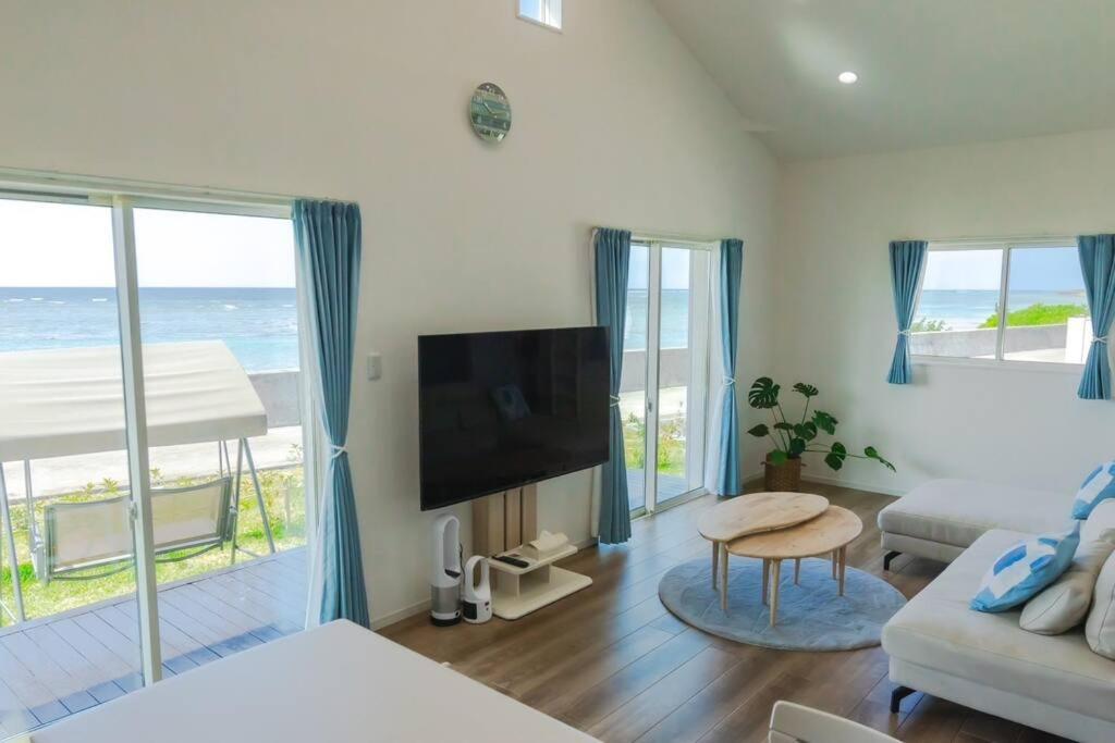 石垣島一棟貸し 潮 Villa Ishigaki  Exterior photo